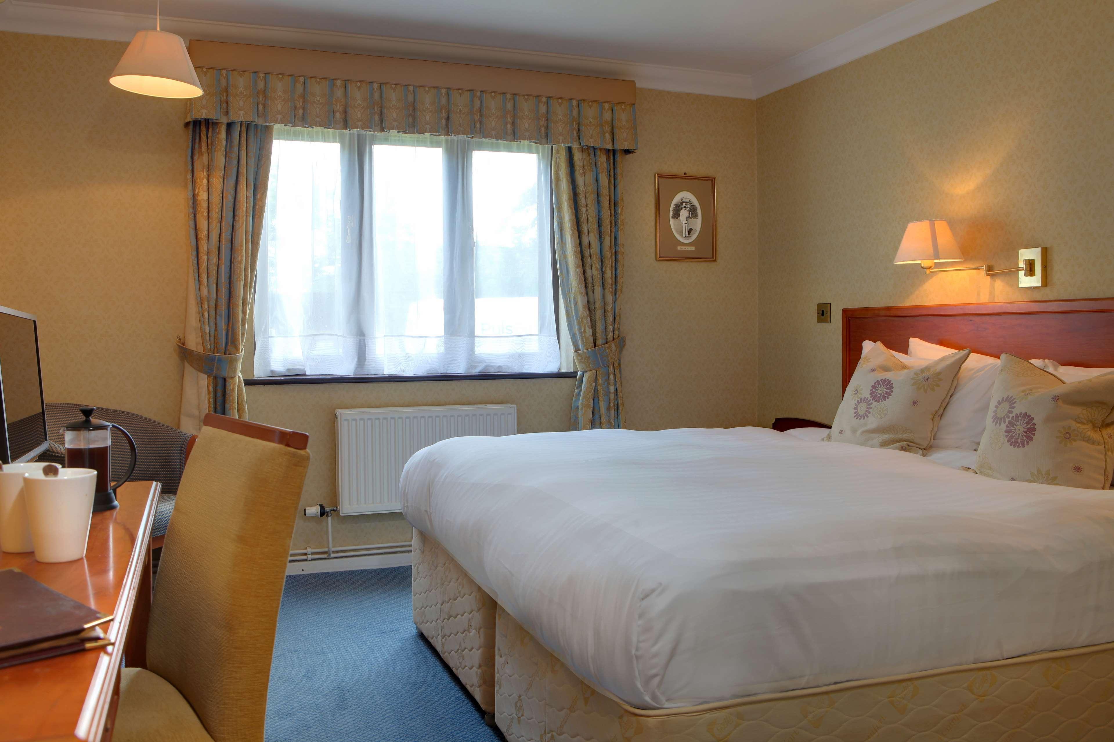 Best Western Plus Grim'S Dyke Hotel Harrow Esterno foto