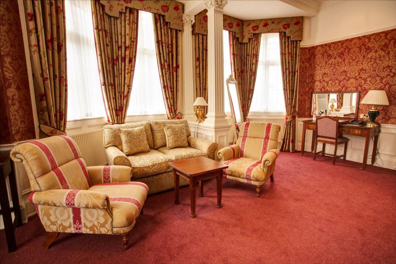 Best Western Plus Grim'S Dyke Hotel Harrow Esterno foto